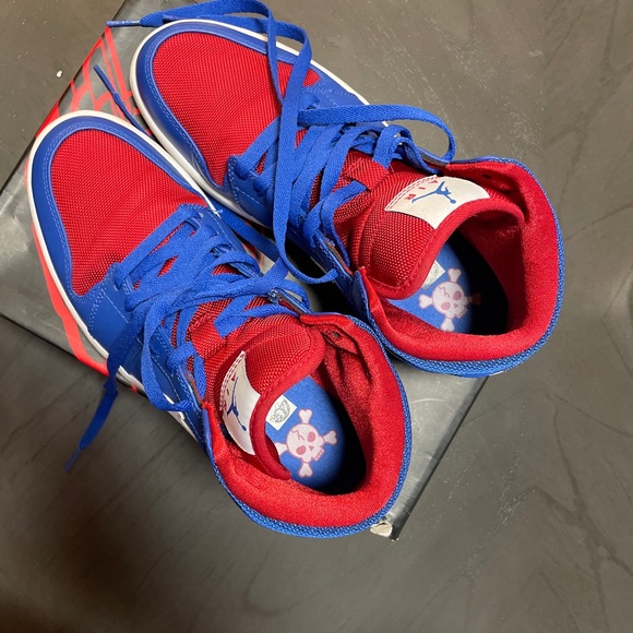 Jordan 1’s - Picture 4 of 4